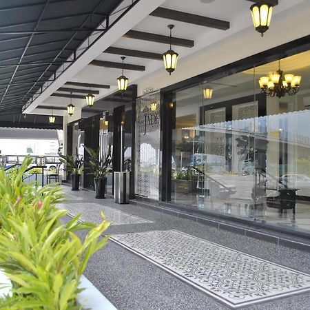 Hotel Zamburger Grand Jade Johor Bahru Ngoại thất bức ảnh